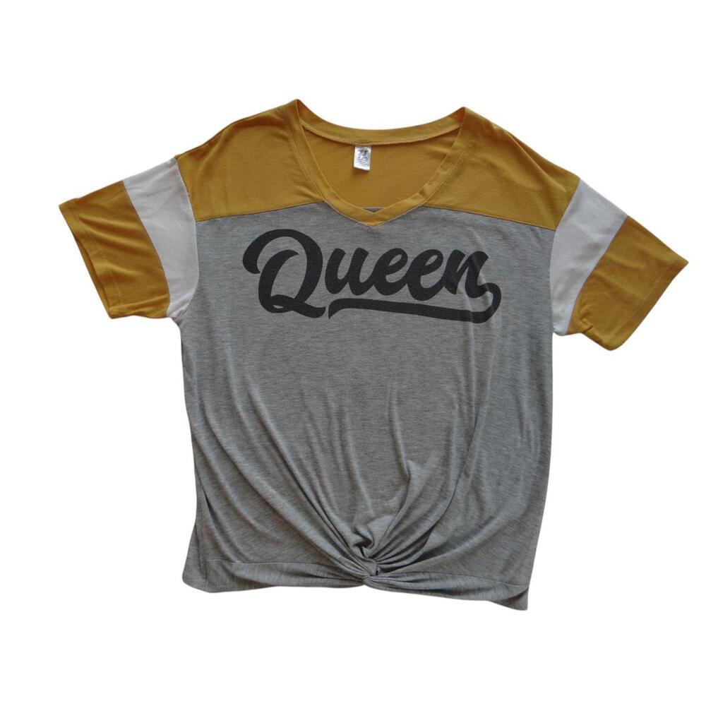 Hybrid Queen V-Neck Knotted Tee - Yellow & Gray